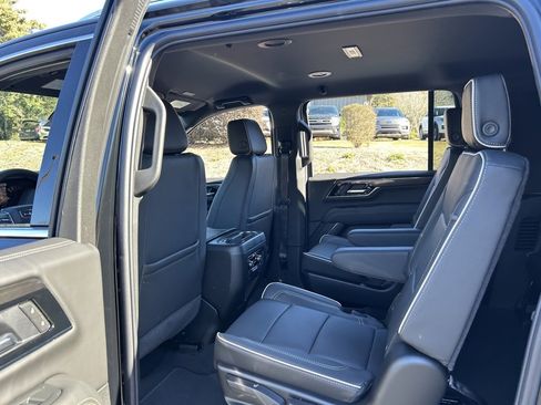 New 2026 GMC Yukon XL Elevation image 36