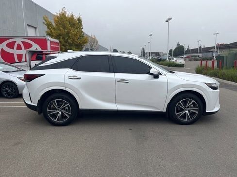 Used 2024 Lexus RX 350 FWD image 4