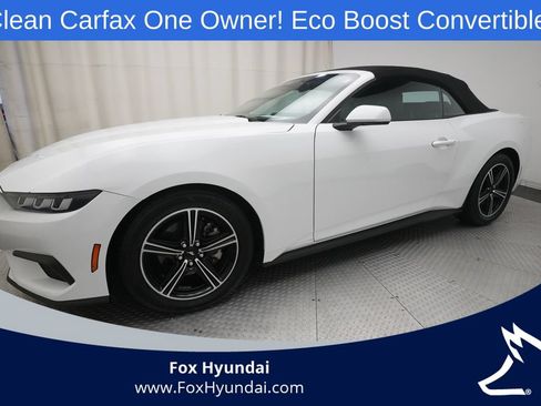 Used 2025 Ford Mustang Premium RWD image 1