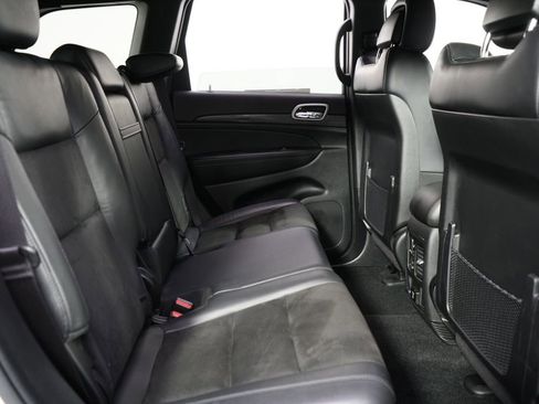Used 2021 Jeep Grand Cherokee Laredo X AWD/4WD image 18