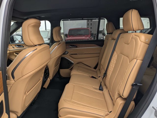 Certified 2025 Jeep Grand Cherokee L Summit AWD/4WD image 14