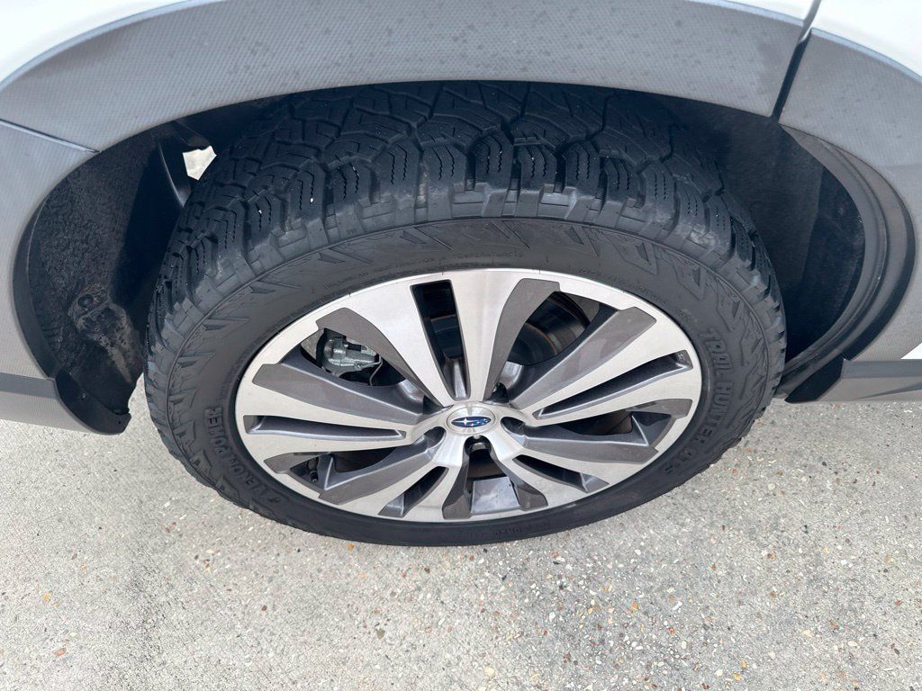 Used 2022 Subaru Ascent Limited AWD/4WD image 37