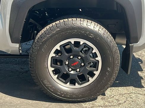 Used 2024 Toyota Tacoma TRD Off-Road w/ TRD Off Road Upgrade Package image 9