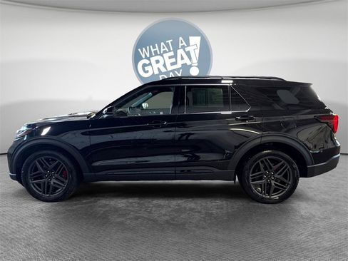 Used 2026 Ford Explorer ST image 7