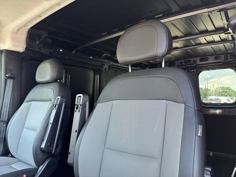 Used 2026 RAM ProMaster 1500 w/ Premium Convenience Group FWD image 9