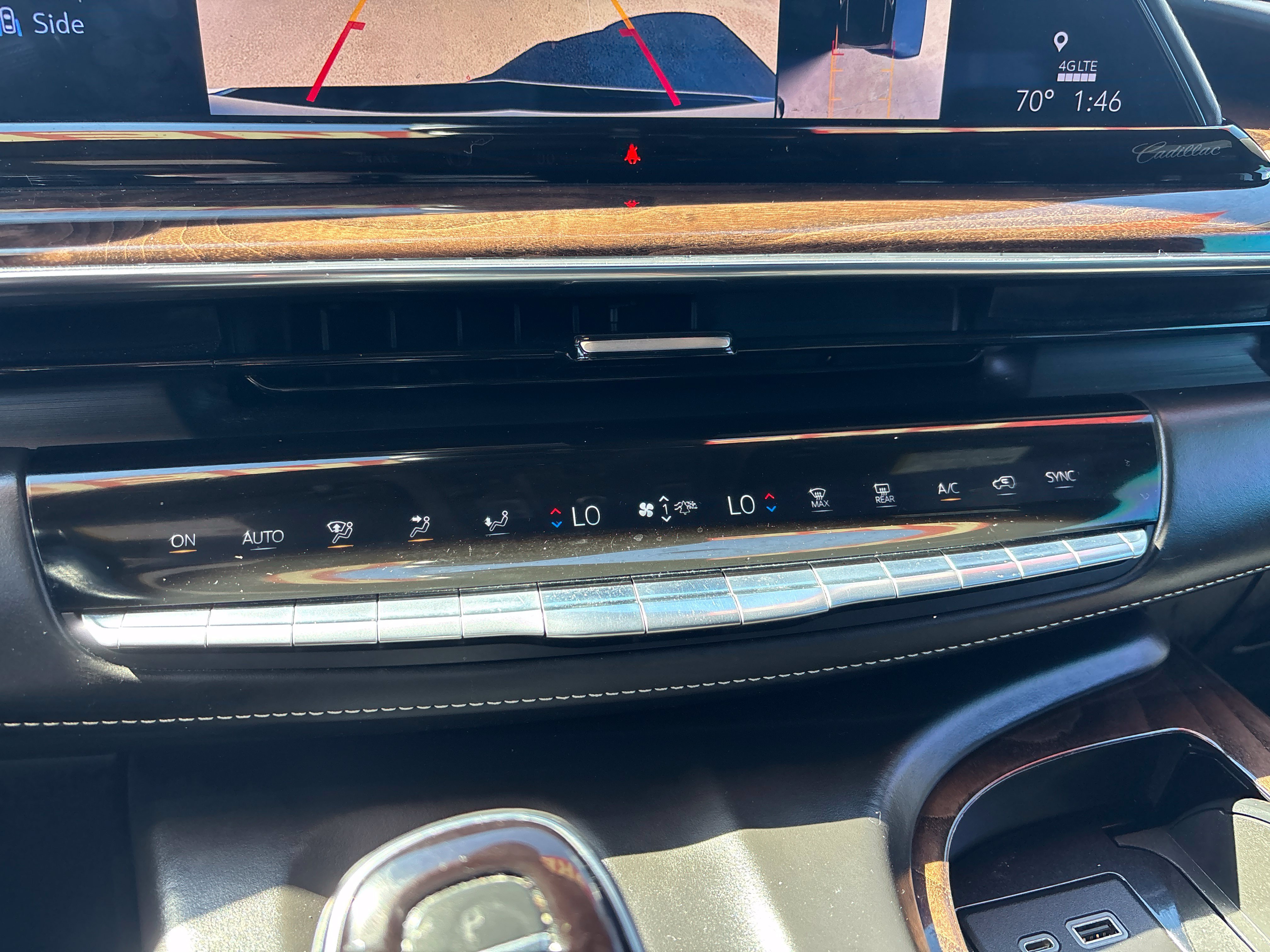 Used 2021 Cadillac Escalade Sport Platinum RWD image 32