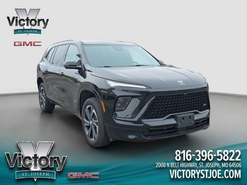 Used 2025 Buick Enclave Sport Touring w/ Power Package AWD/4WD image 1