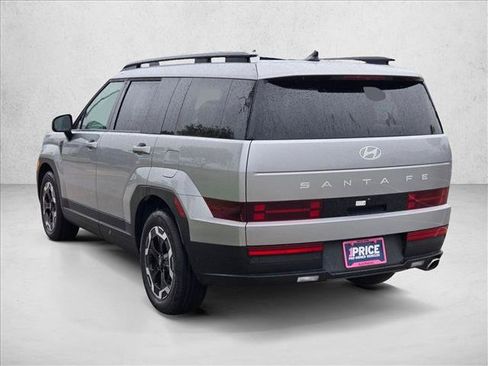 Used 2026 Hyundai Santa Fe SEL FWD image 8