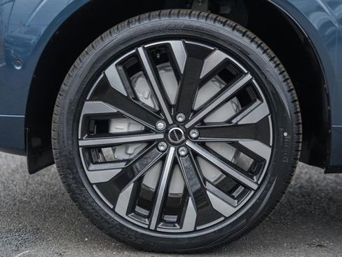 New 2026 Volvo XC60 T8 Ultra w/ Protection Package Premier image 17