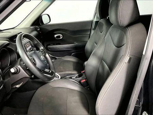 Used 2019 Kia Soul FWD image 16