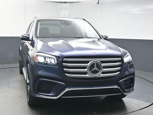 Used 2026 Mercedes-Benz GLS 450 4MATIC image 3