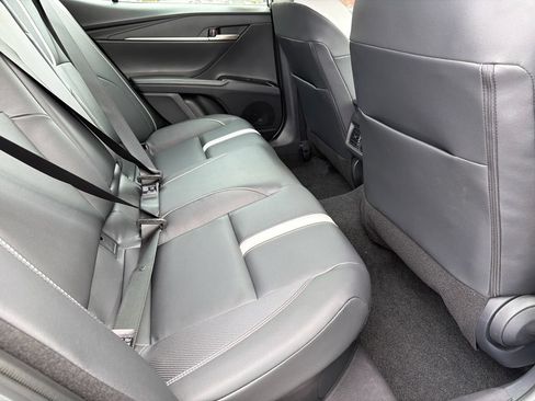 New 2026 Toyota Camry Hybrid FWD image 15