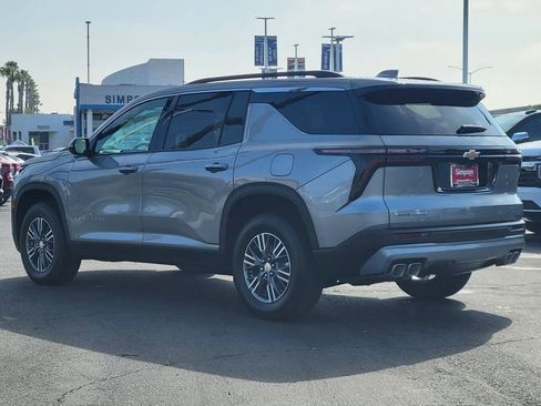 New 2026 Chevrolet Traverse LT image 2