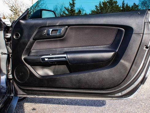 Used 2021 Ford Mustang GT image 11