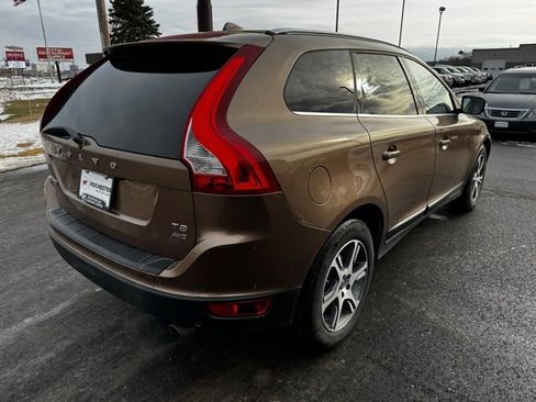 Used 2011 Volvo XC60 T6 image 35