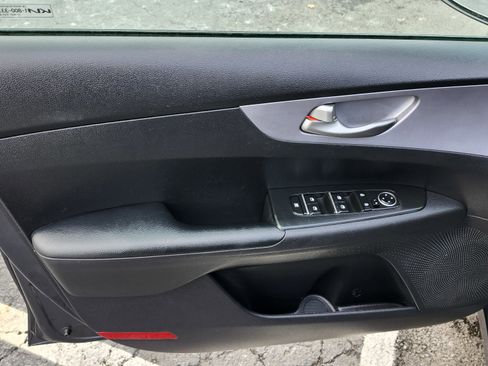 Used 2022 Kia Forte LXS image 21