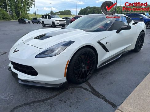 Used 2016 Chevrolet Corvette Stingray Coupe w/ 3LT Preferred Equipment Group RWD image 3