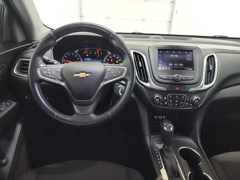 Used 2020 Chevrolet Equinox LT FWD image 12