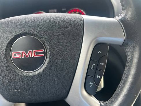 Used 2012 GMC Acadia SLE FWD image 28