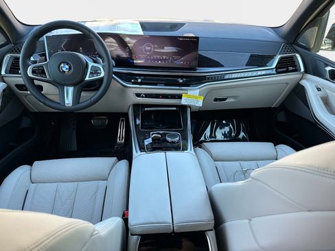 New 2026 BMW X5 xDrive40i w/ M Sport Package image 16