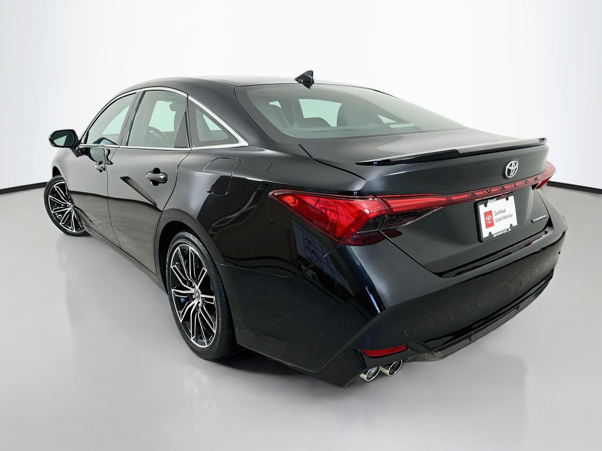 Used 2022 Toyota Avalon Touring w/ Advanced Safety Package FWD image 5