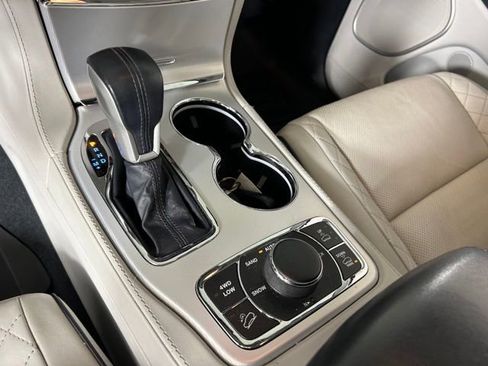 Used 2021 Jeep Grand Cherokee Summit image 30