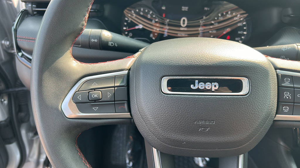 Used 2024 Jeep Compass Trailhawk AWD/4WD image 12