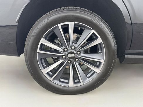 Used 2025 Cadillac Escalade Sport w/ Touring Package AWD/4WD image 37