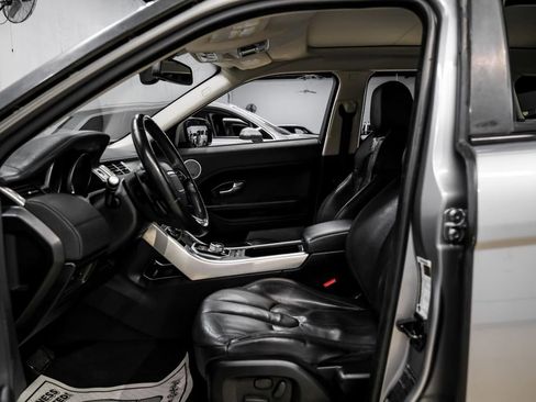 Used 2013 Land Rover Range Rover Evoque Pure Premium image 4