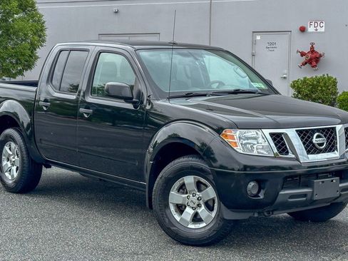 Used 2012 Nissan Frontier SV w/ SV Premium Utility Pkg AWD/4WD image 7