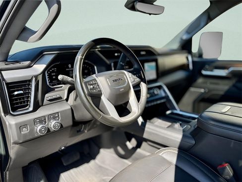 Used 2024 GMC Sierra 2500 Denali w/ Technology Package image 7