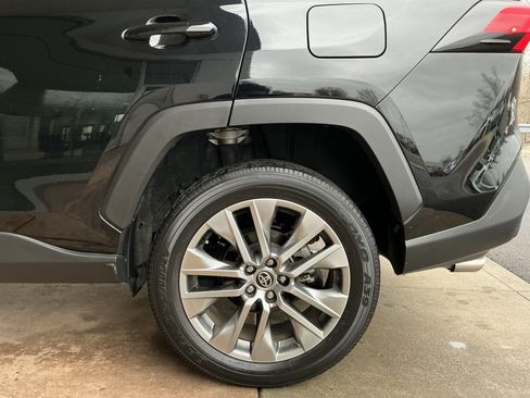 Used 2022 Toyota RAV4 XLE Premium FWD image 22