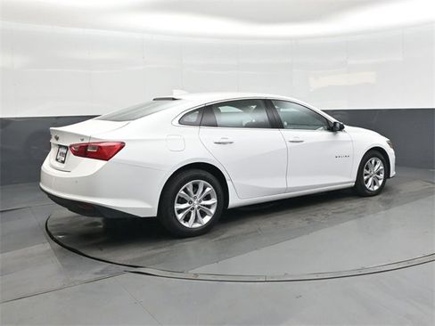 Used 2024 Chevrolet Malibu LT image 3