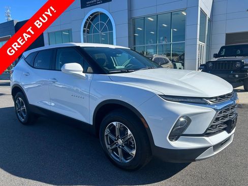 New 2025 Chevrolet Blazer LT FWD image 1