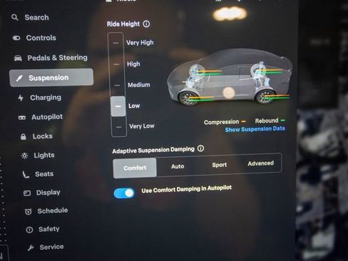 Used 2022 Tesla Model X Plaid image 54