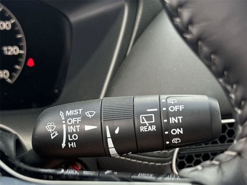 Used 2027 Honda HR-V EX-L image 22