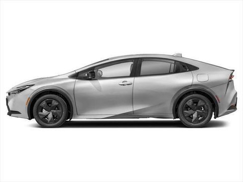 Used 2023 Toyota Prius XLE AWD/4WD image 36