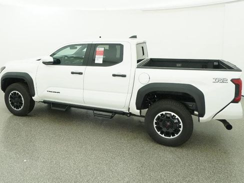 New 2025 Toyota Tacoma TRD Off-Road image 11