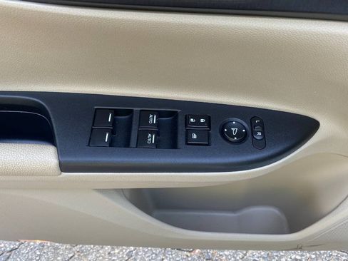 Used 2014 Honda Accord EX-L image 17