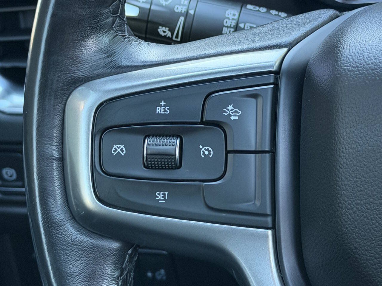 Used 2022 Chevrolet Tahoe Z71 AWD/4WD image 27