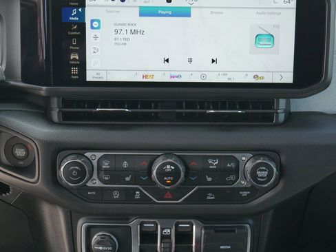 New 2024 Jeep Wrangler Sport S image 42