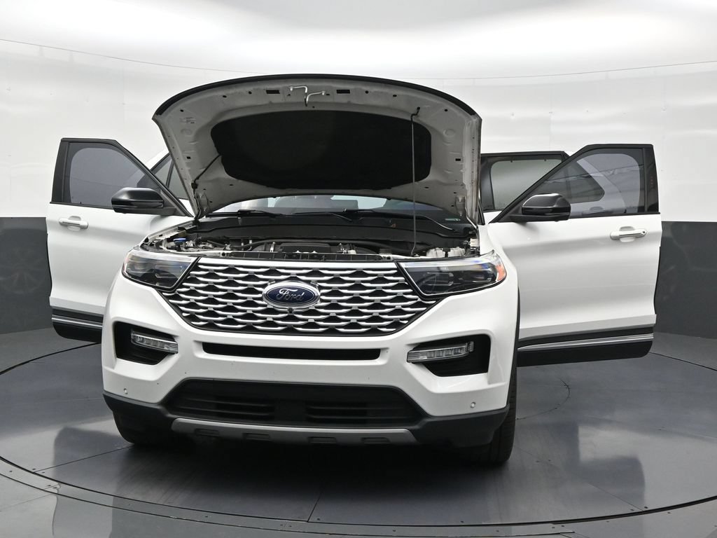 Used 2022 Ford Explorer Platinum w/ Equipment Group 601A AWD/4WD image 33
