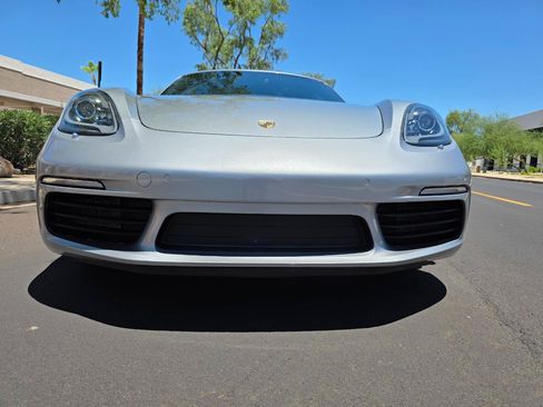 Used 2017 Porsche 718 Cayman S RWD image 9