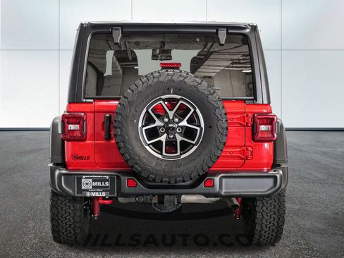 Used 2024 Jeep Wrangler Unlimited Rubicon image 6