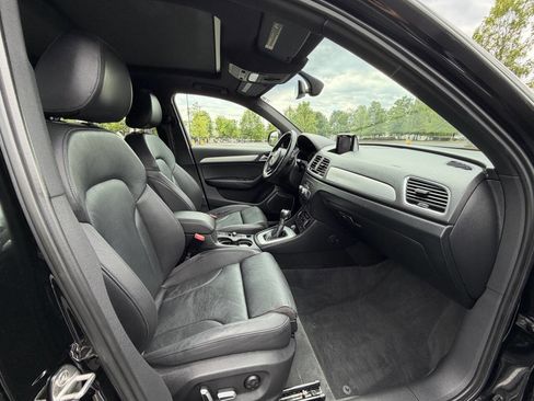 Used 2017 Audi Q3 2.0T Prestige w/ Prestige Package image 14