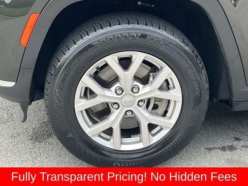 Used 2022 Jeep Grand Cherokee L Limited AWD/4WD image 11