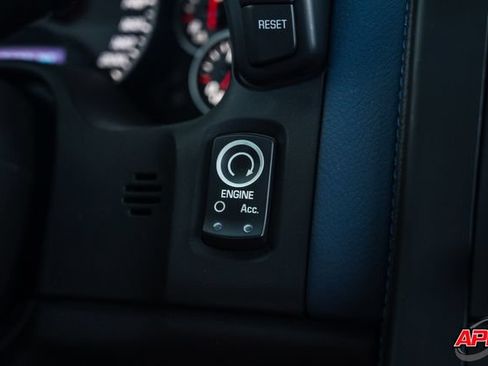 Used 2013 Chevrolet Corvette Z06 w/ 3LZ Preferred Equipment Group RWD image 19