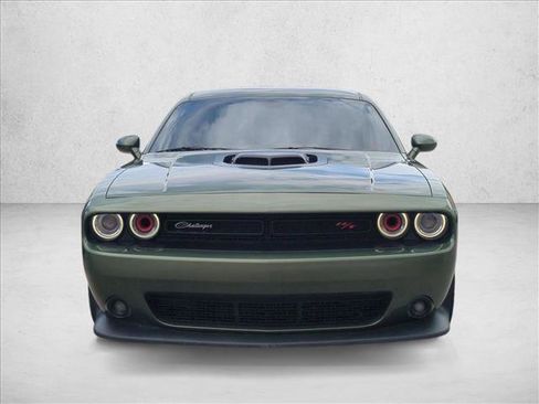 Used 2018 Dodge Challenger R/T Scat Pack RWD image 2
