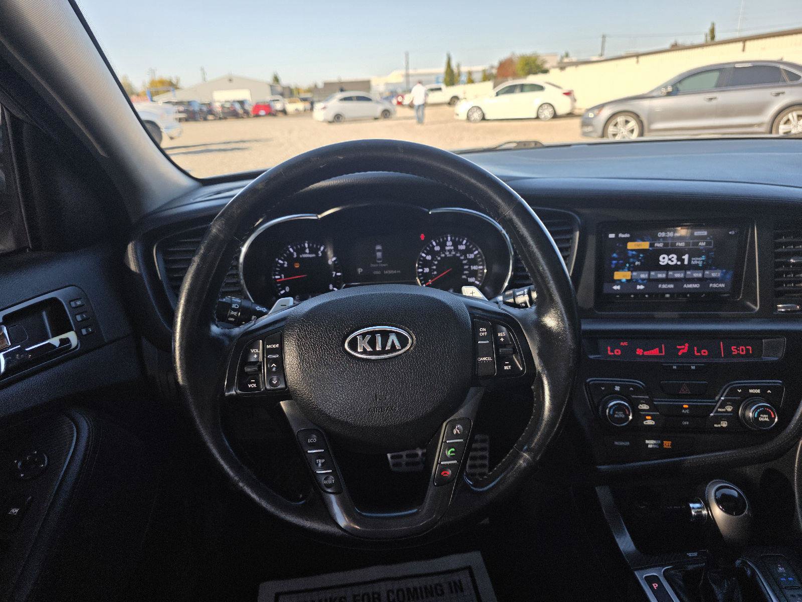 Used 2011 Kia Optima SX w/ Premium Pkg FWD image 11