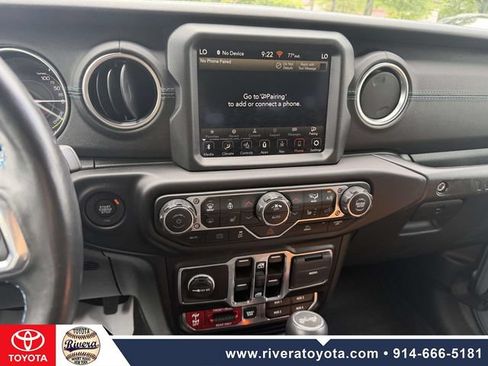 Used 2023 Jeep Wrangler Unlimited Rubicon 4xe w/ Cold Weather Group AWD/4WD image 19